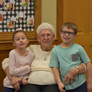 Meet your Posher, Jonie